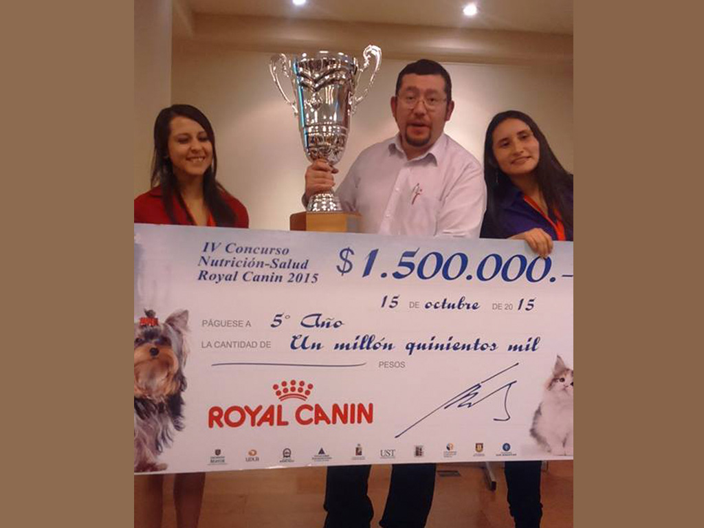 Alumnas de Veterinaria ganan competencia de conocimientos de nutrición animal