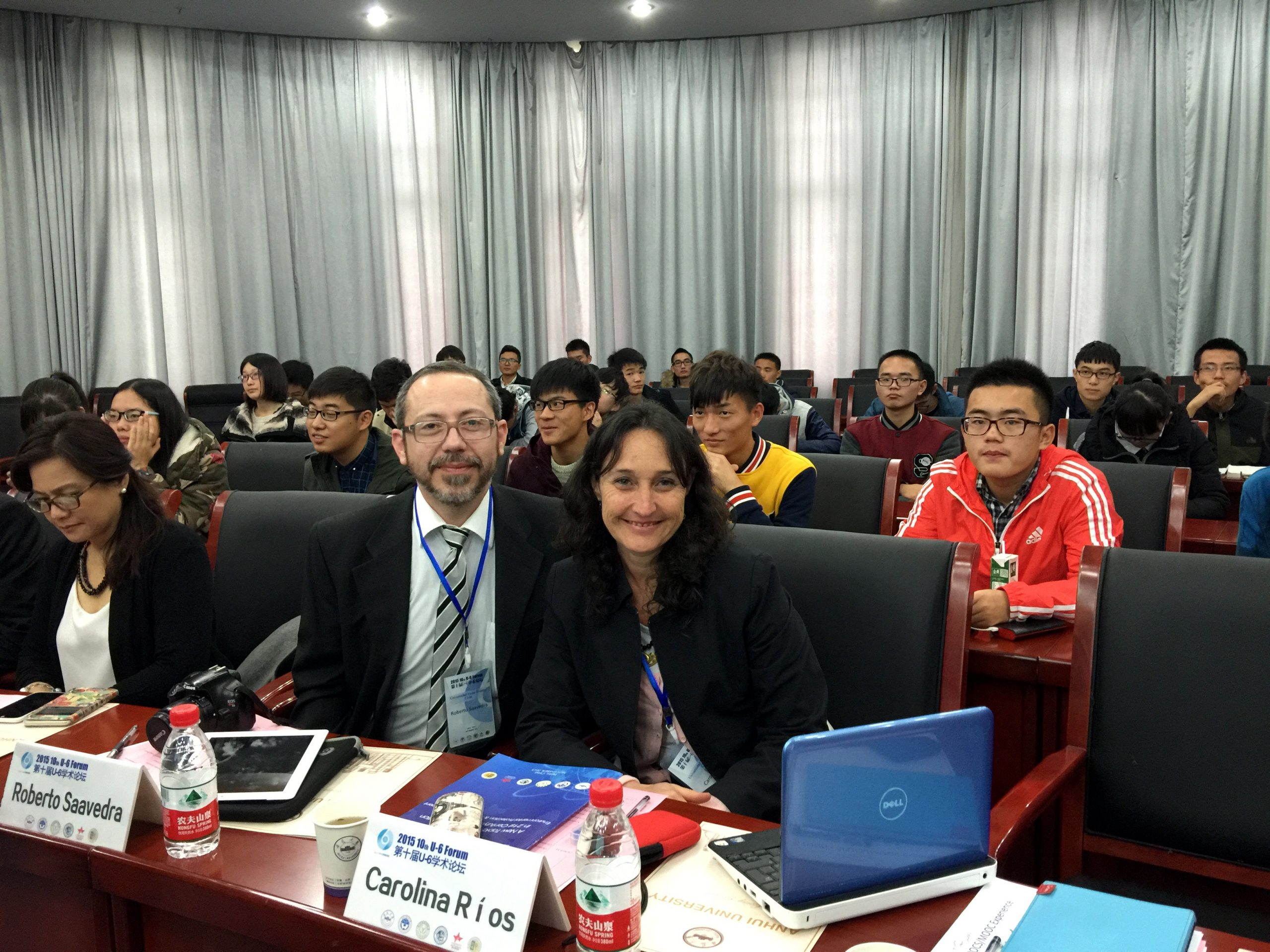 Directora Académica de Los Ángeles expone en China durante Décimo Foro U-6