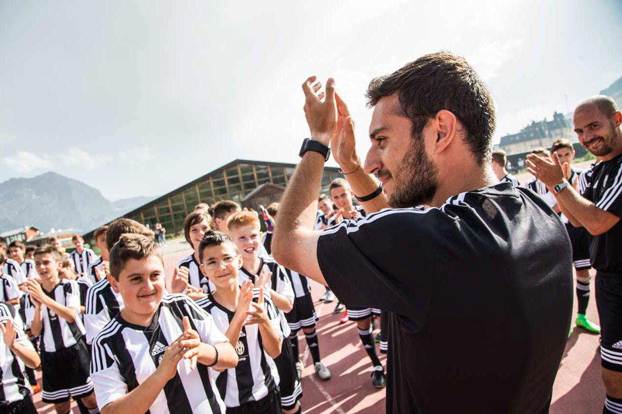 Entrenadores de club Juventus dictarán curso en iniciación futbolística
