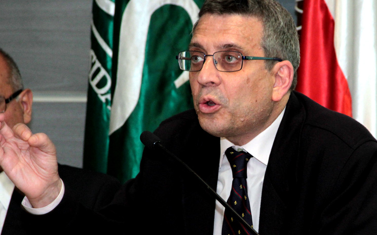 Académico de la UST Santiago presentó libro sobre Patria y Libertad