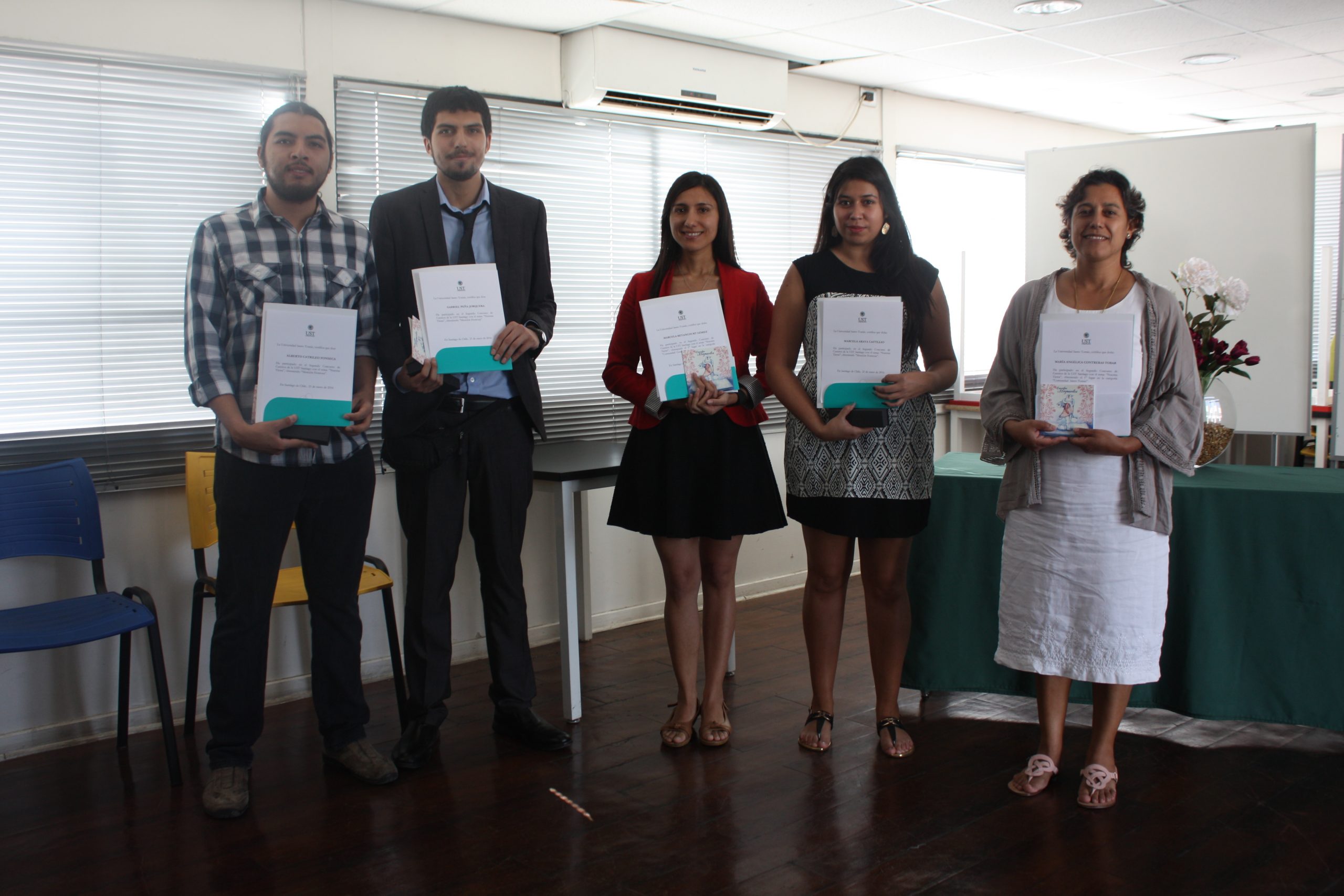 UST Santiago realizó premiación de Concurso de Cuentos