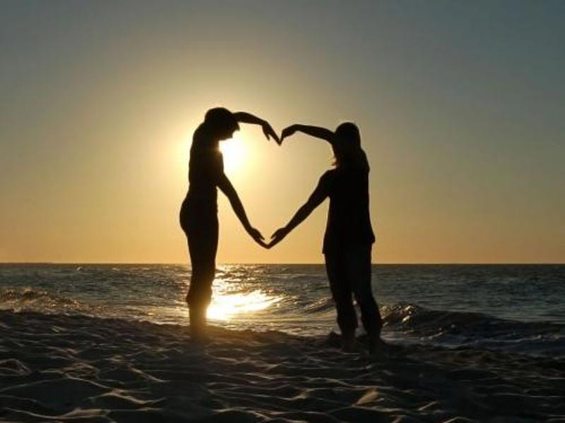 Porteños y viñamarinos muestran recelo frente a la celebración del “Día de los Enamorados”