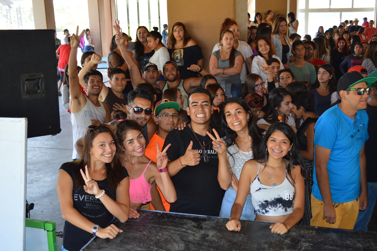 Santo Tomás Puente Alto recibe a sus alumnos con mechoneo sano