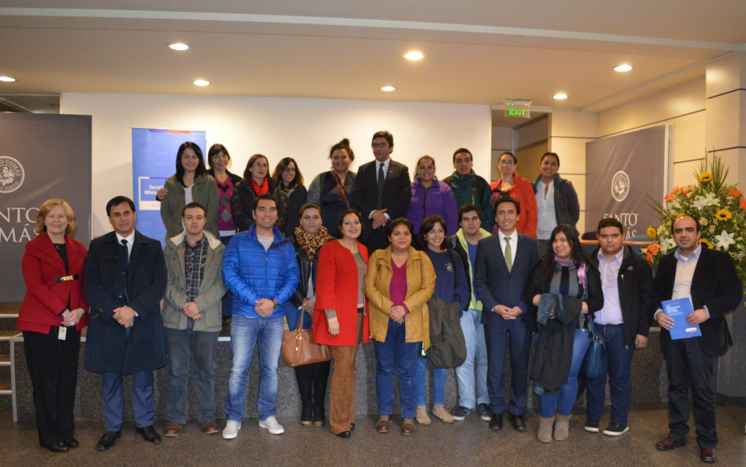 Alumnos de Santo Tomás conocieron etapa participativa del proceso constituyente