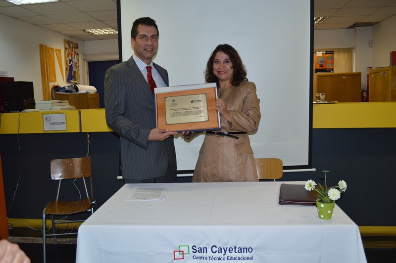 Santo Tomás Puente Alto firma acuerdo de articulación con Colegio San Cayetano