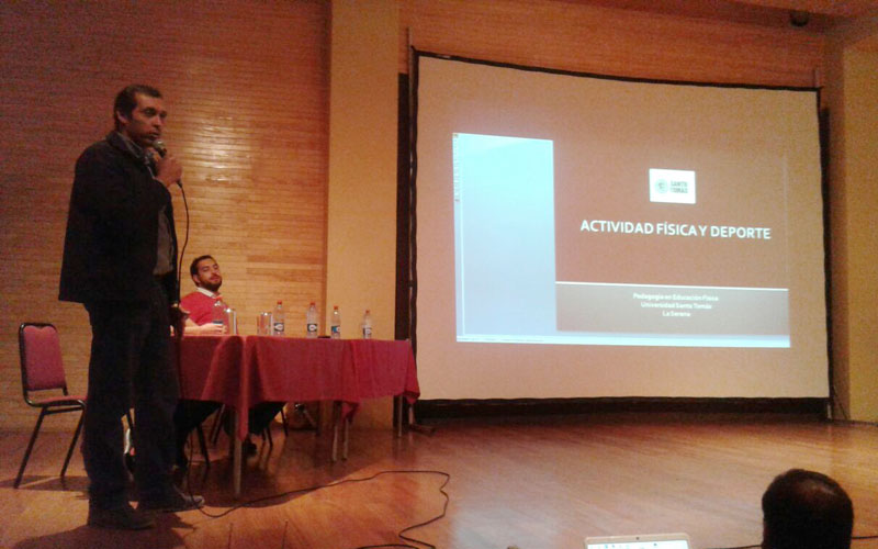 Comunidad educativa de colegio aprendió sobre la importancia de la educación física