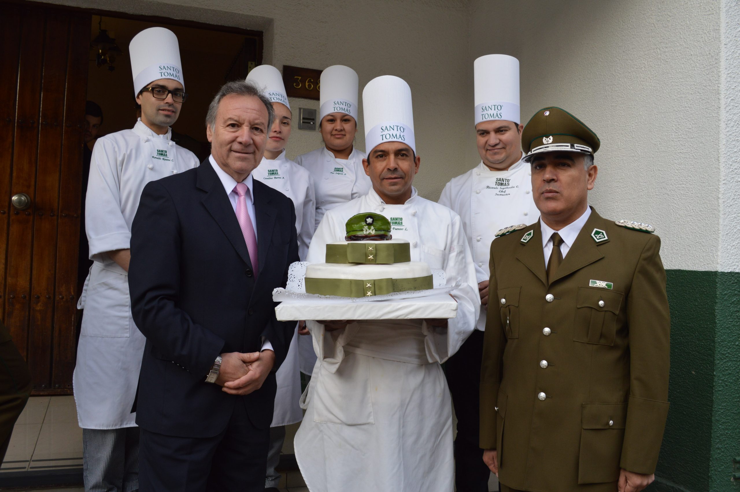 Santo Tomás Chillán saluda a Carabineros en su aniversario n°89