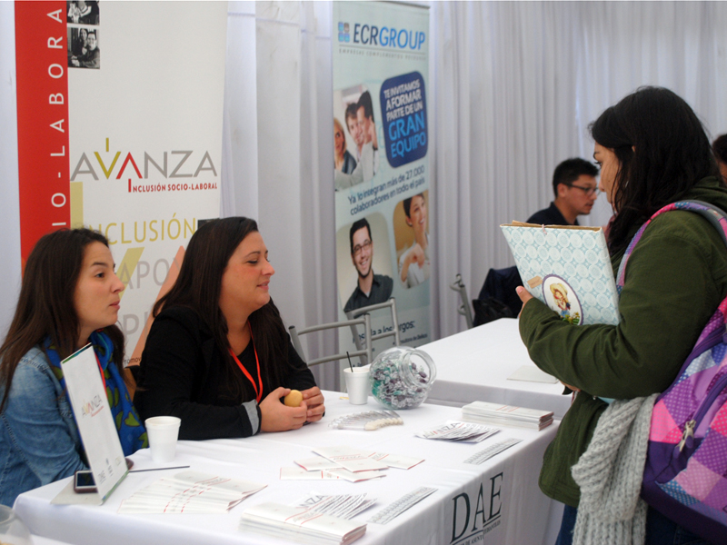 Feria Laboral congregó a cerca de mil alumnos en Santo Tomás Viña del Mar