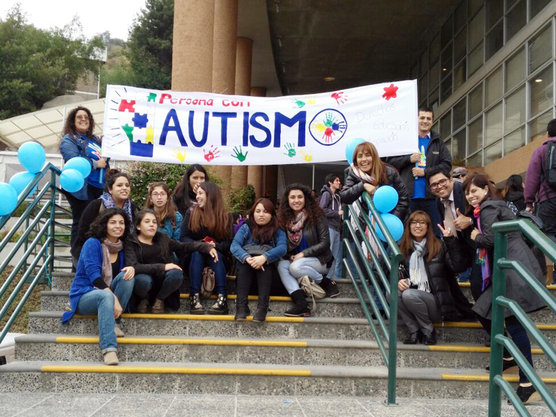 Carreras de Santo Tomás Viña del Mar se unieron para crear conciencia sobre el autismo