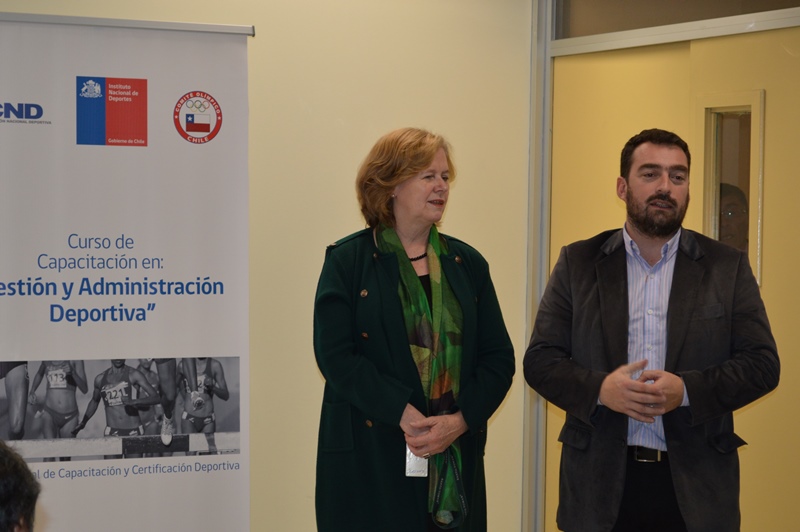 Dirigentes deportivos se capacitaron en “Gestión y Administración Deportiva” en Santo Tomás Temuco