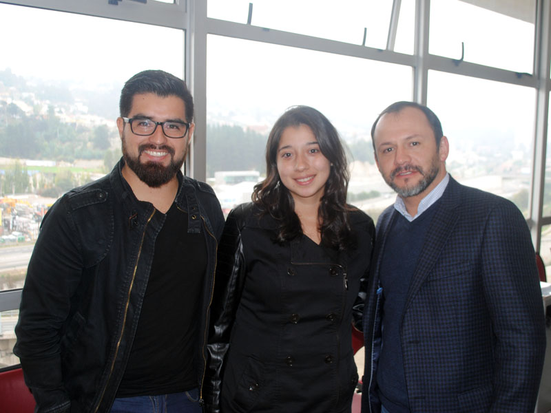Alumnos de Santo Tomás Viña del Mar viajarán a competir en el Mundial de Debates