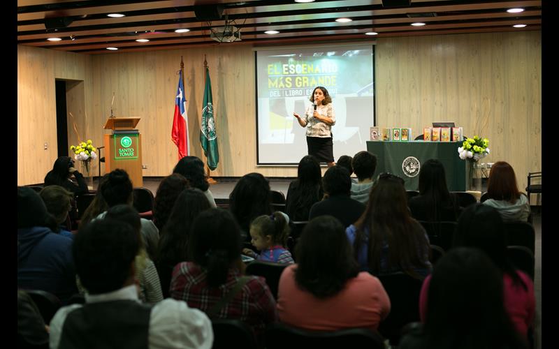 Estudiantes conocieron trabajo de Maga Villalón