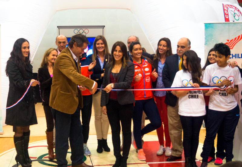 Exitosa inauguración de “Museo Olímpico Itinerante” en Santiago