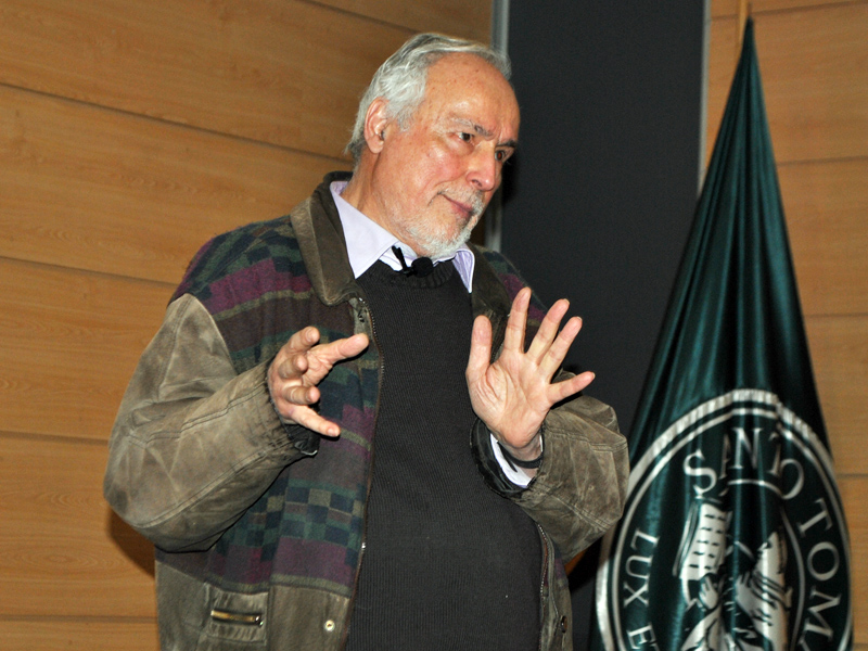 Jorge Gissi brindó conferencia para alumnos de Santo Tomás Viña del Mar