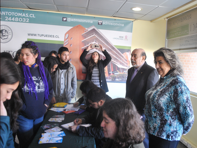 Preuniversitario Social de Santo Tomás Viña del Mar y Municipalidad de la Ciudad Jardín beneficiará a 200 jóvenes