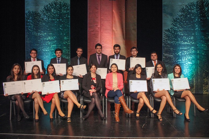 La Universidad Santo Tomás Temuco tituló a 229 nuevos profesionales