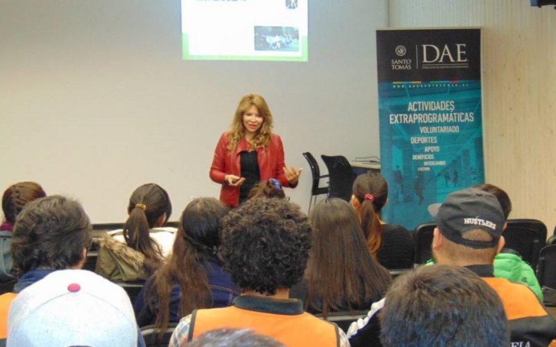 Estudiantes ovallinos adquieren competencias para el mundo laboral