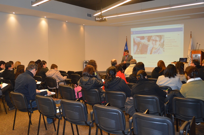 Sede Santiago Centro realizó socialización de informe de autoevaluación institucional