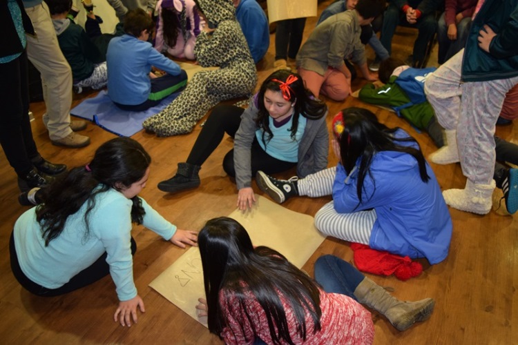 Alumnos de Colegio Santo Tomás aprenden a como evitar el ciberbullying