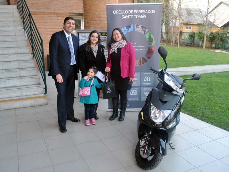 Exalumna de Santo Tomás Viña del Mar gana concurso del Círculo de Egresados
