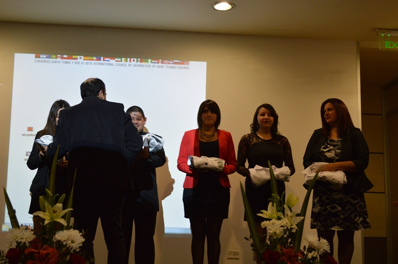 Estudiantes de Servicio Social de Santo Tomás Temuco recibieron su investidura
