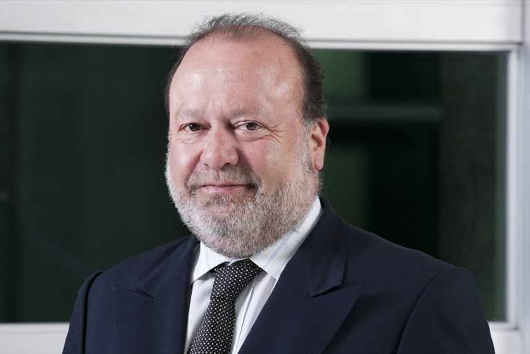 Emotiva despedida a Rector de sede Osorno, Víctor García (Q.E.P.D.)