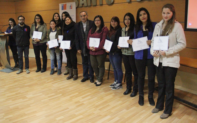 Estudiantes de Técnico en Enfermería se certificaron como “cuidadores de respiro”