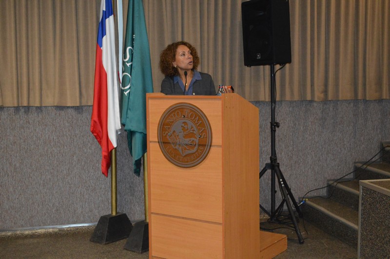 Profesionales de la salud participaron en conferencia “Aféresis Terapéutica” en la Universidad Santo Tomás Temuco