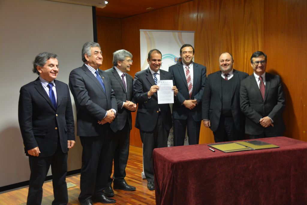 Universidades firmaron acuerdo para crear red de centros tecnológicos