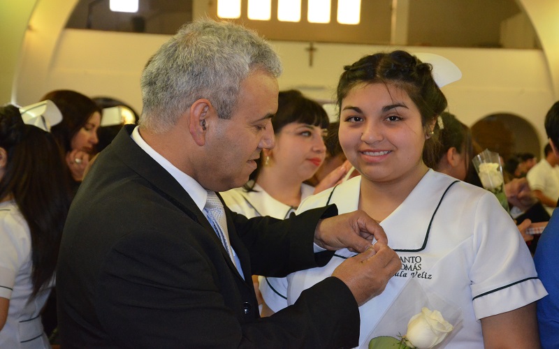 Alumnas de Técnico en Enfermería de Ovalle recibieron su investidura