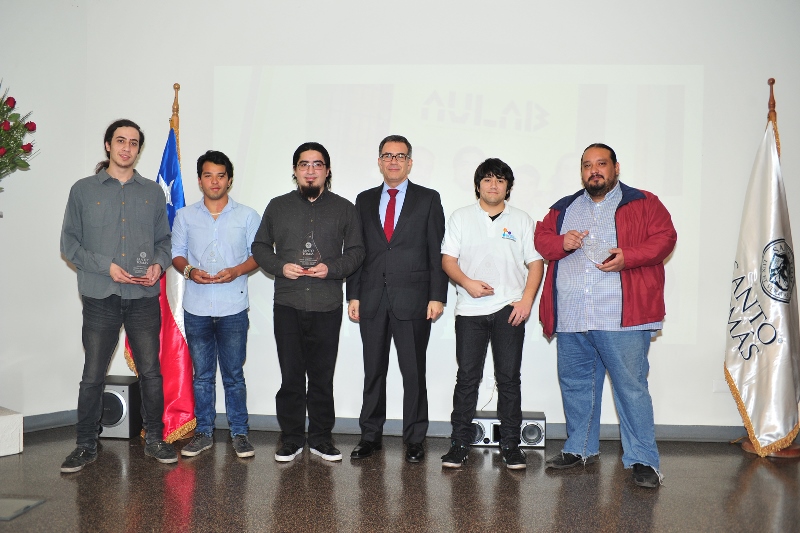 Sede Santiago Centro premió a sus alumnos destacados