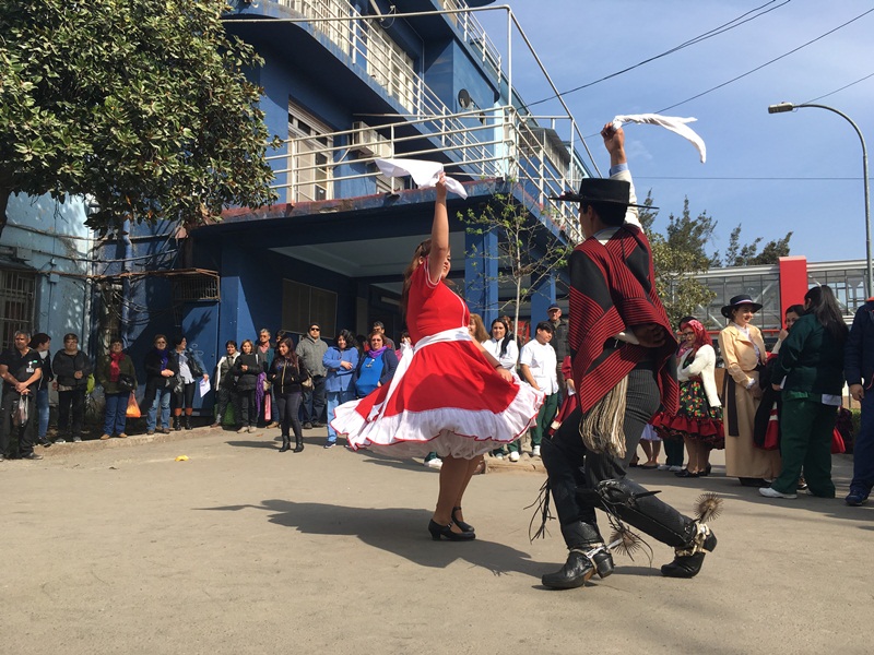 Tomasinos compartieron esquinazo en Hospital Sótero del Río