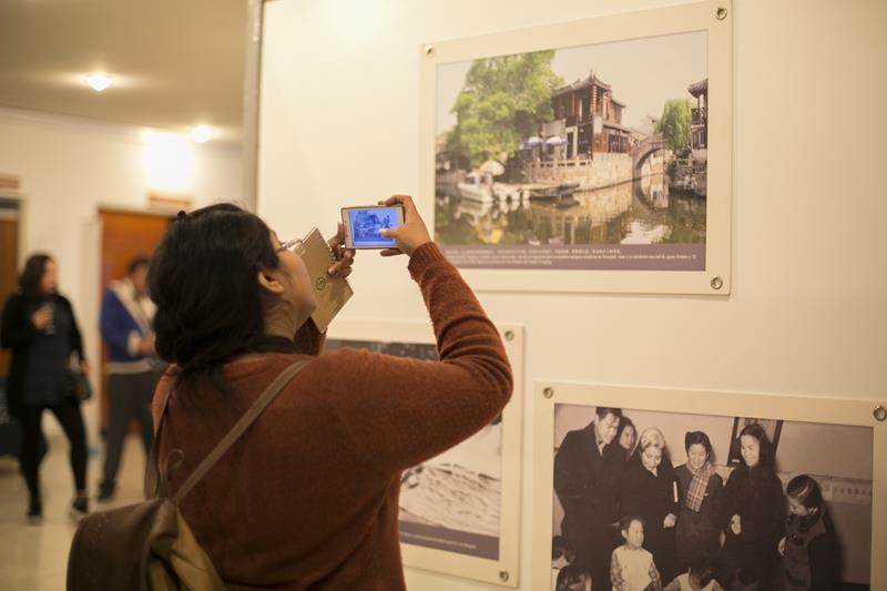 Muestra fotográfica “Impresiones de Shanghai” llegó a Antofagasta