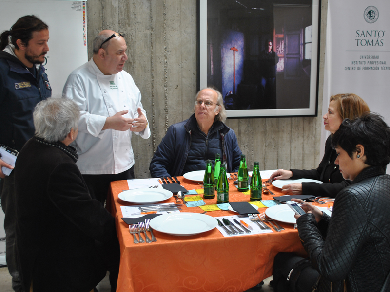 Realizan exitosa sesión de maridajes para elaboración del libro “Gastronomía Valparaíso”