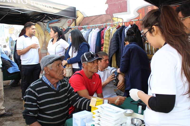 Futuros enfermeros realizaron operativo de salud para personas en situación de calle