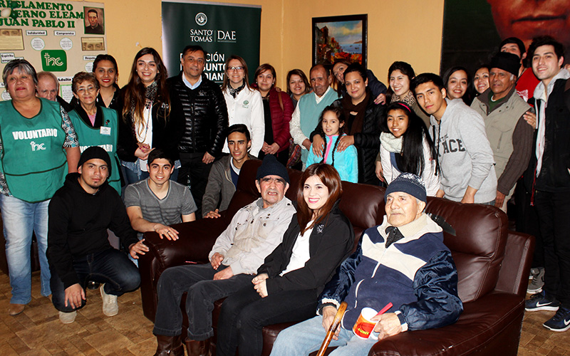 Alumnos Santo Tomás realizan Visita Solidaria al Hogar De Cristo Punta Arenas