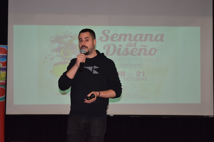 Malaimagen se presentó en Semana de  Diseño Gráfico Santo Tomás, “Desenvuélvete”