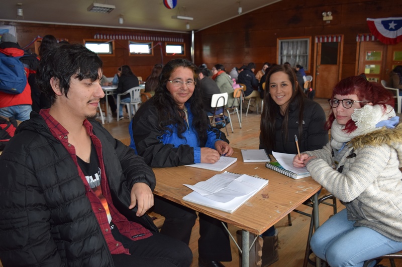 Emprendedoras de Mirasol trabajan por mejorar su negocio junto a estudiantes Santo Tomás