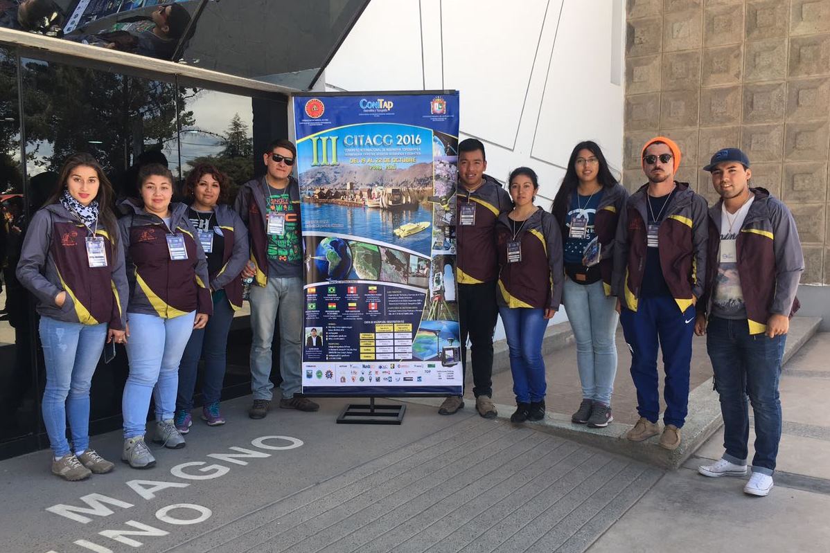 Estudiantes participan en Congreso de Ingeniería Topográfica en Perú