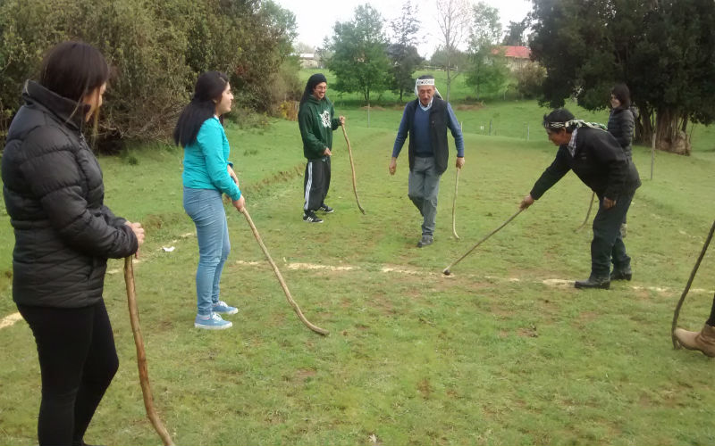 Tomasinos visitaron la Ruka Aylla y a su "Kimche"