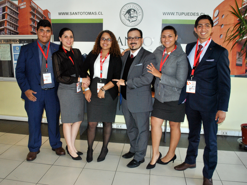 Equipo de debate de Univer Zamora: “En Michoacán no solo hay violencia, también hay jóvenes como nosotros que quieren salir adelante”