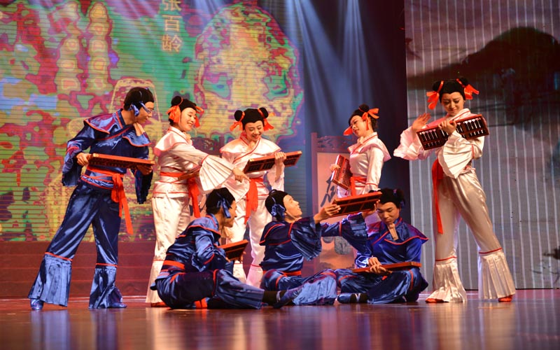 La magia de la danza china aterriza en el sur de nuestro país