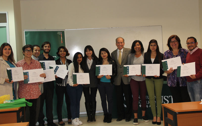 Certifican a participantes de curso de chino mandarín en UST La Serena