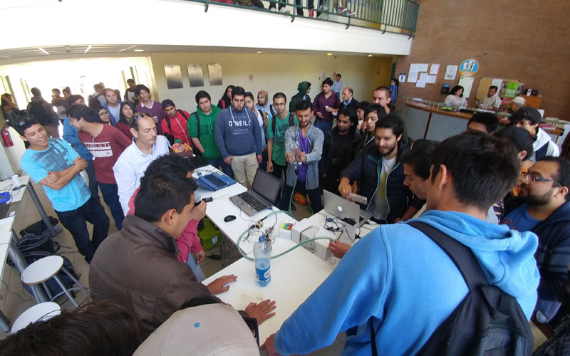Muestra tecnológica cautivó a comunidad académica de Santo Tomás La Serena