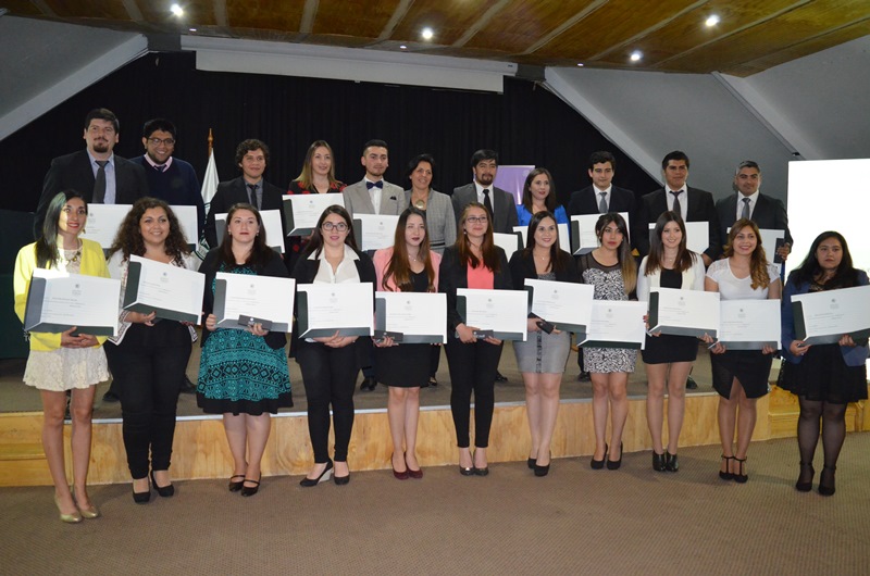 Nuevos titulados de carrera Servicio Social en Puerto Montt