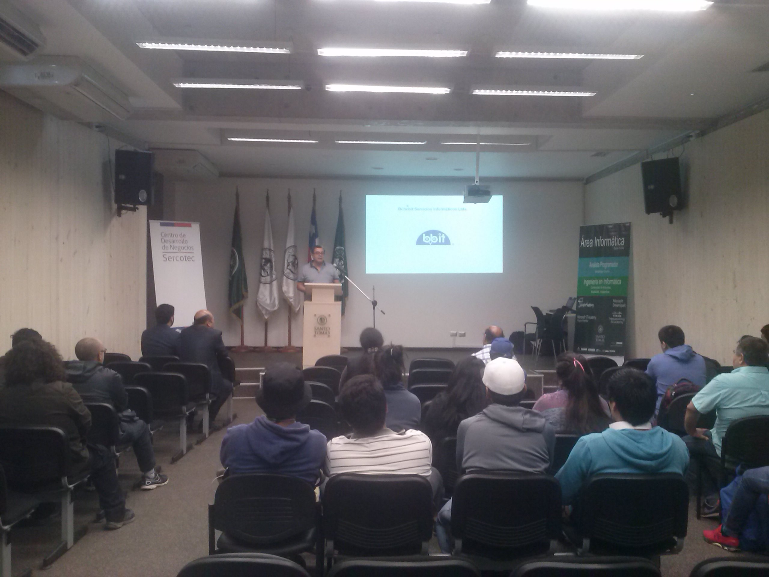 Alumnos participaron en "Taller de Informática en la Empresa"