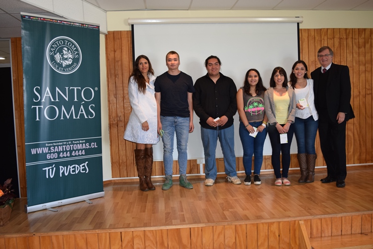 Proyecto Panal: Apoya a estudiantes en competencias de empleabilidad
