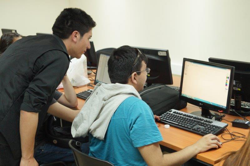 Estudiantes secundarios crean sus propios videojuegos