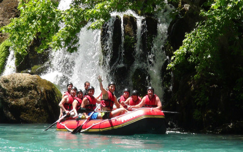 Ocho deportes de aventura para realizar este verano