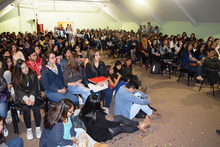Estudiantes nuevos participaron de coaching motivacional